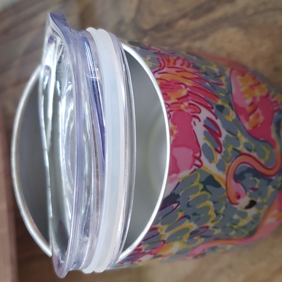 Set of 6 Lily Pulitzer Cups with Lids - Picture 5 of 5